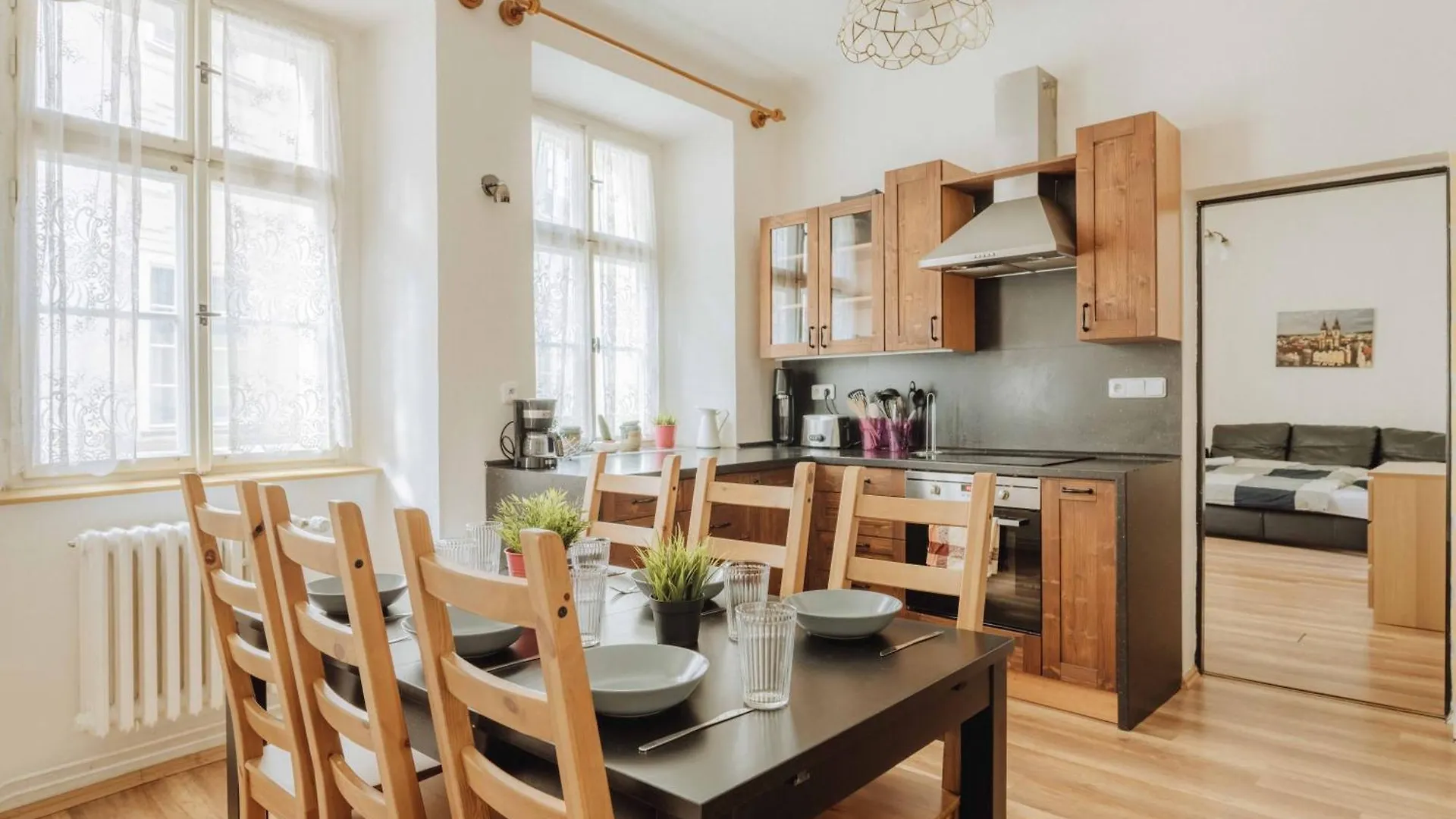 Central 3Bd Apartment Old Town Square & Astronomical Clock 100 Metres Prag 0*,  Çek Cumhuriyeti