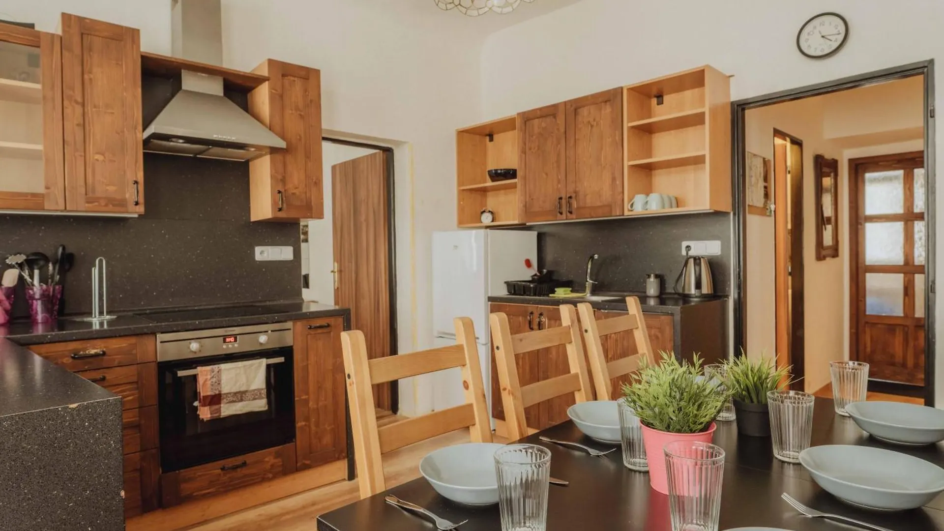 Central 3Bd Apartment Old Town Square & Astronomical Clock 100 Metres براغ